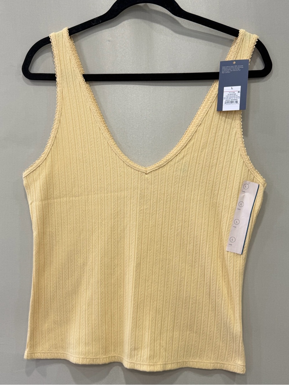 Universal Thread Women’s Ribbed V-Neck Tank Top Yellow Sleeveless Size L NWT